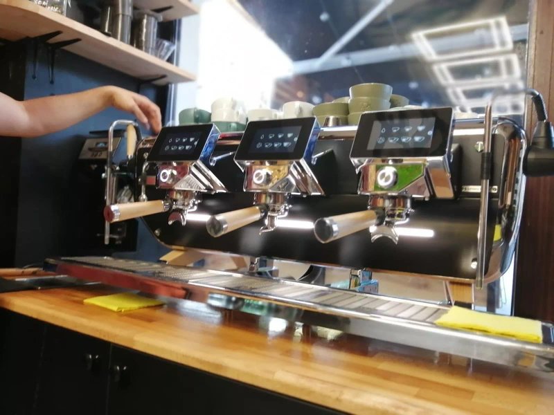 Camera cu cafea