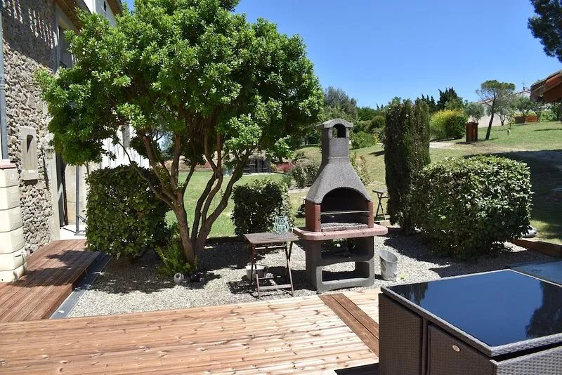 Superb gîte, Heated Pool near Carcassonne next to Canal du Midi -