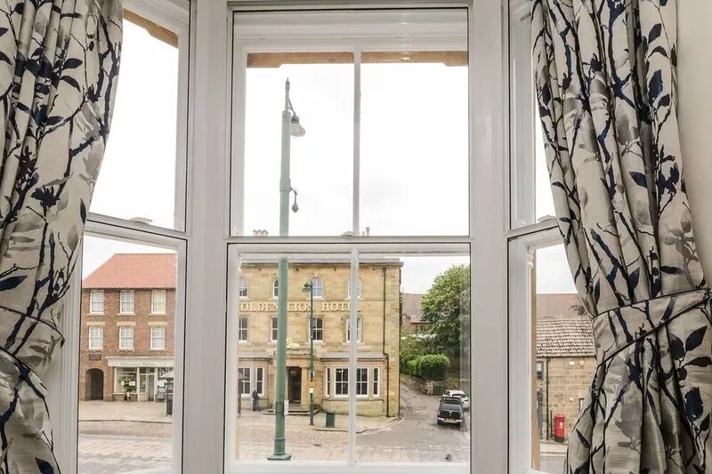 FLAT 3, family friendly, country holiday cottage in Loftus