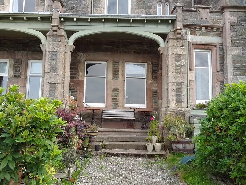 Cragowlet House East - B-listed Grand Victorian property (1200 sq. ft)