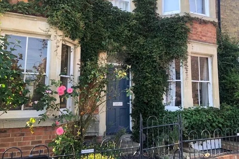 Charming Victorian Townhouse in Oxford Center
