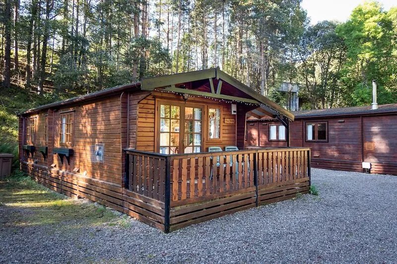 Twa Hoots Lodge -  a lodge that sleeps 4 guests  in 2 bedrooms