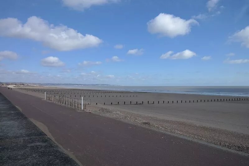 Superb 2 Bed Caravan, New Romney. Family friendly.