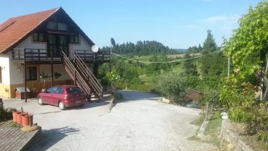 Tasso & Kris Horse Riding Center