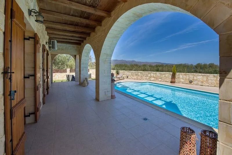 Private pool★ Stone Villa ★Walking diistance to Beach & Taverna & Supermarket