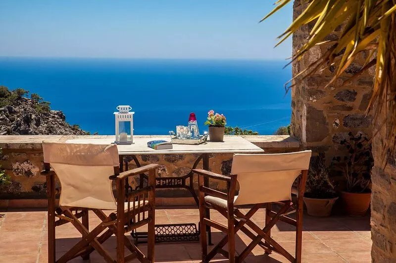 SMARAGDA ART COUNTRY HOUSE a lovers nest or family resort, spectacular sea views