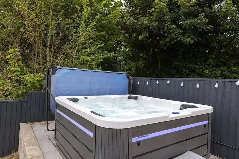 Lower Northcott Farmhouse (Hot tub, Pets)
