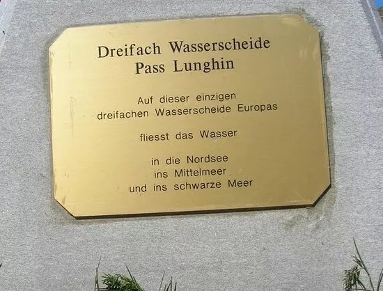 Pass Lunghin