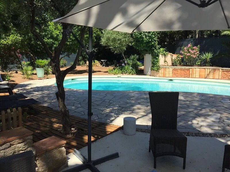 Saint Raphael beautiful villa 170 m2 swimming pool, very quiet, comfortable