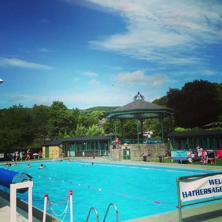 Hathersage Swimming Pool