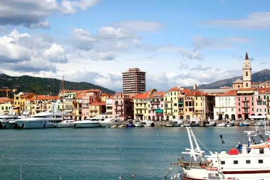 Grattacielo Oneglia - Centro Direzionale