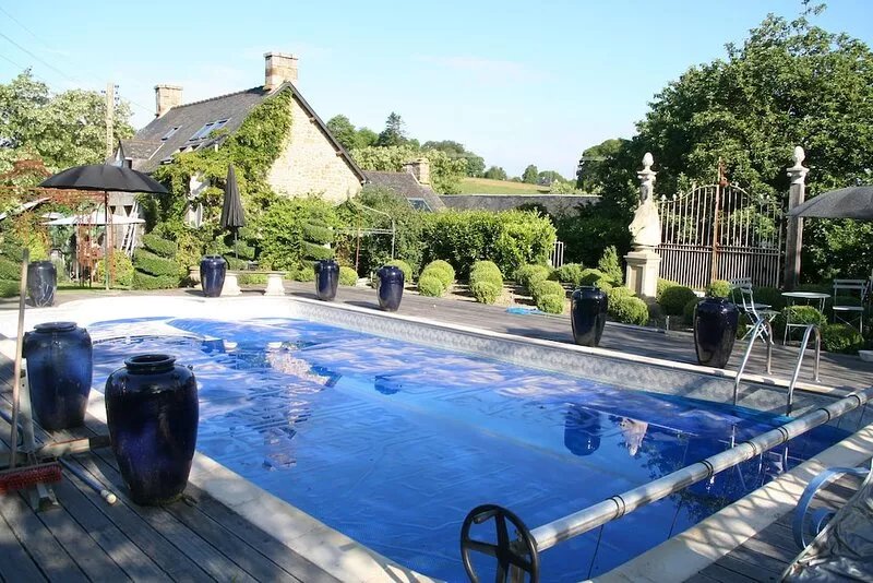 Luxurious Gite in tranquil surroundings with private heated salt water pool