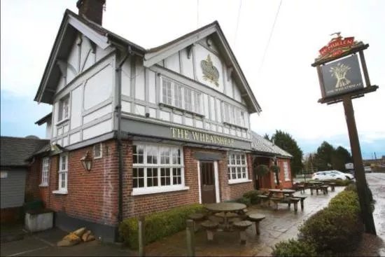 The Wheatsheaf - Crooked Mile