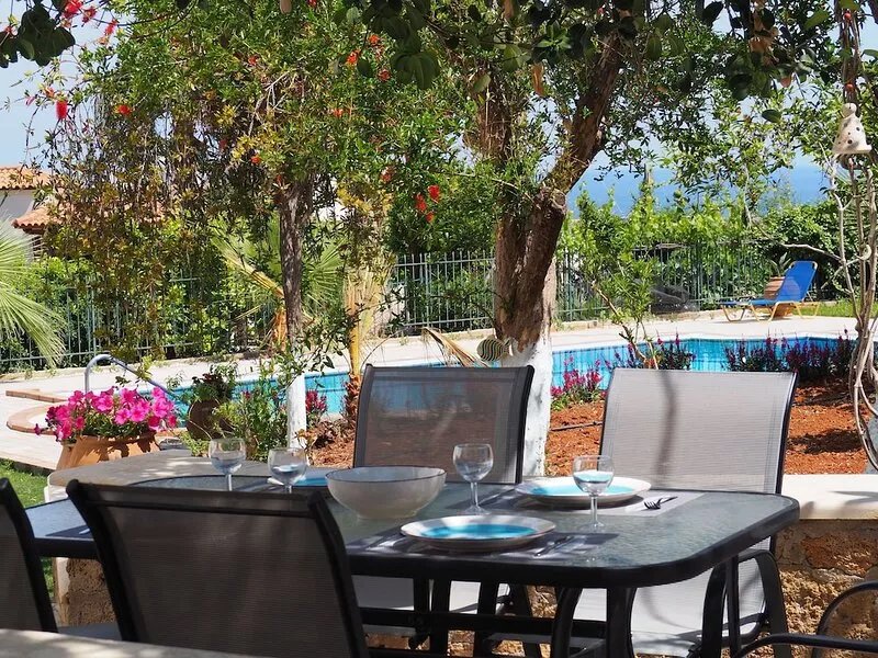 2 bed villa apartment with private pool,  Ideal for a quiet, relaxing holiday.