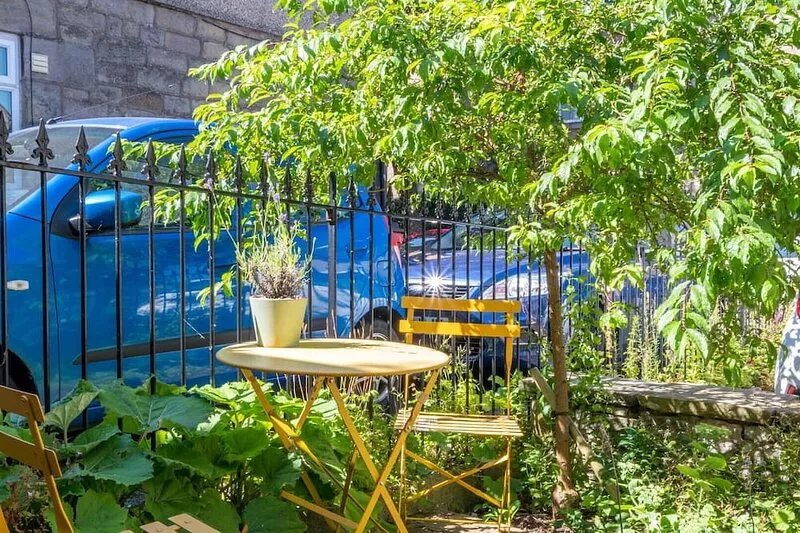 Cherry Tree - One Bedroom House, Sleeps 2