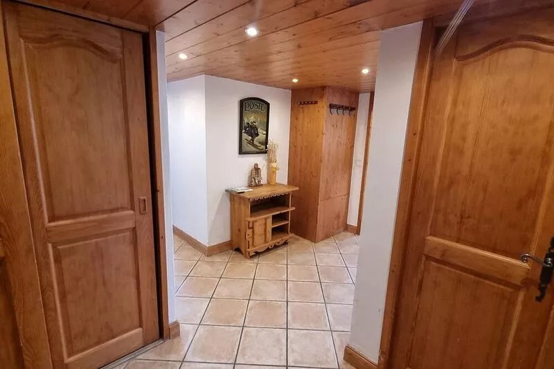 Apartment Chalet Les Menuires, ski in and ski out, spacious and friendly