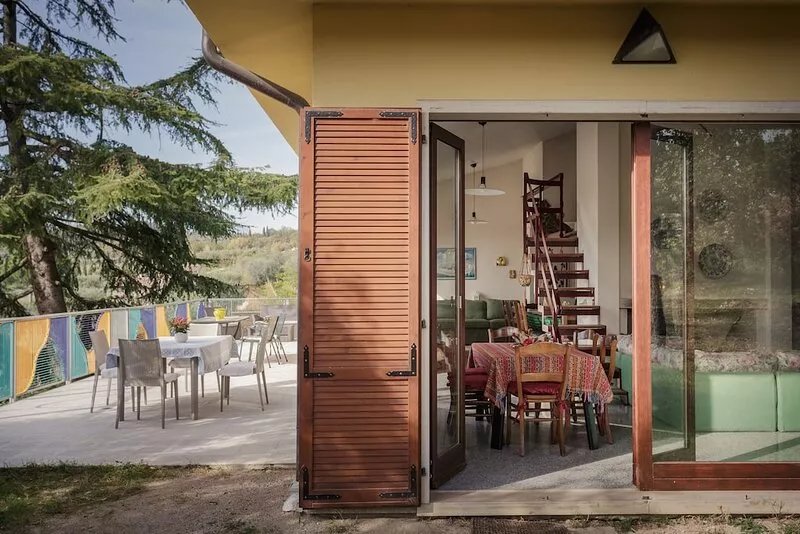 Apartment in a two-family villa with panoramic views of Lake Garda