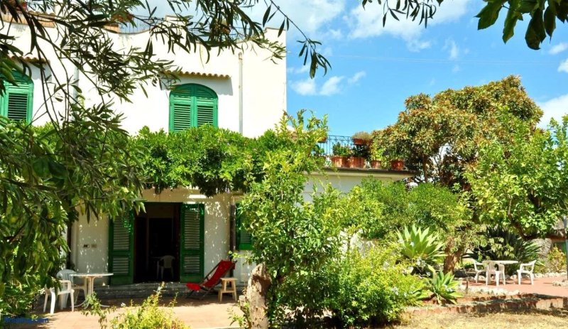 Garden House Seafront Apartments