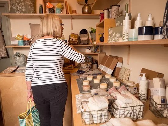 Helen Round - Shop & Studio