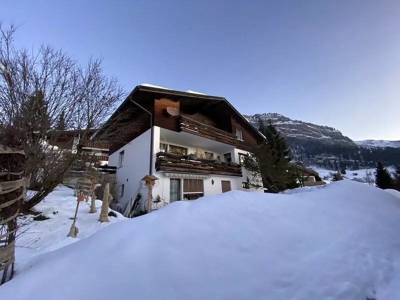 Centrally located apartment with stunning views of the Alps free Wi-Fi