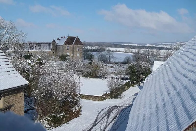 Cottage of 130 m2 located 20 'from Beaune on the 1st floor of an old house
