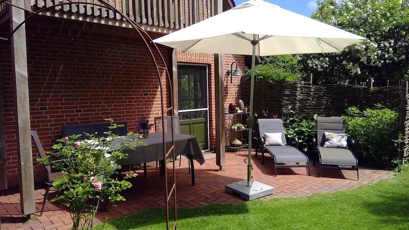 Organic holiday home, idyllic garden. For you alone!