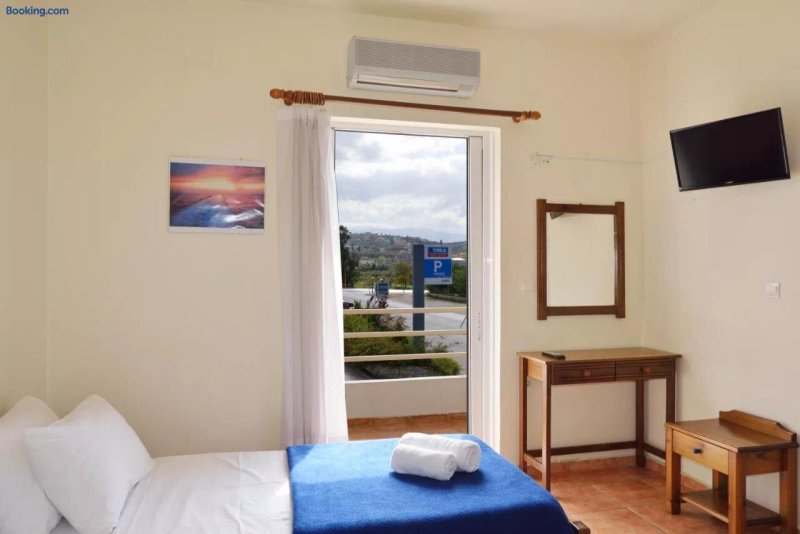 Katerina Rooms Agii Apostoloi