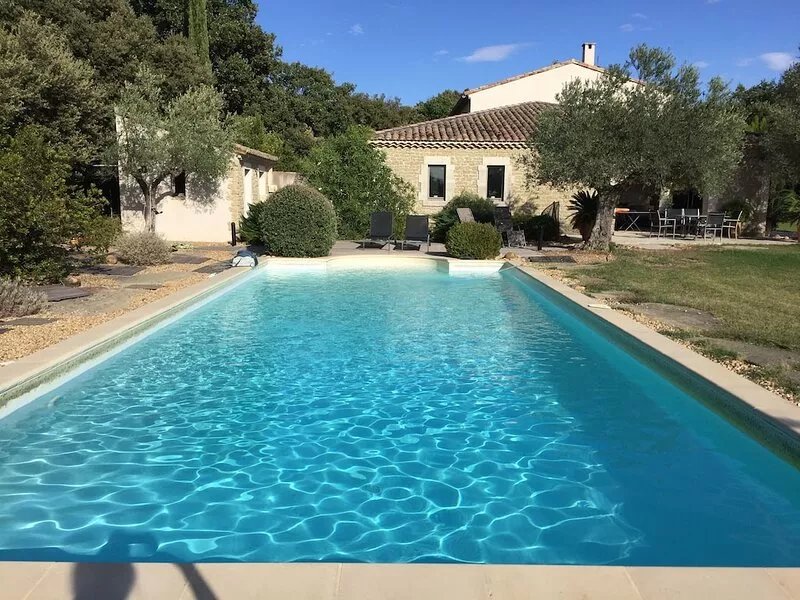 UZES, LUXURIOUS ARCHITECT AIR- CONDITIONED VILLA WITH SWIMMING-POOL (12 X 6 m.)