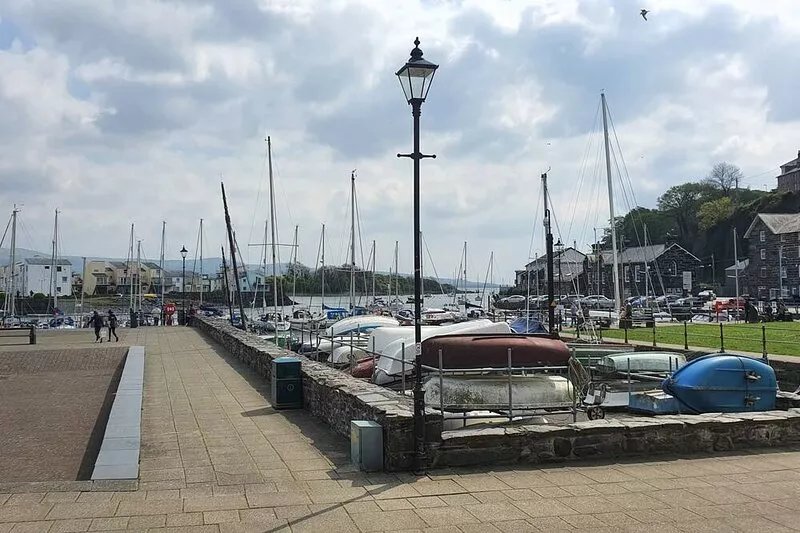 LOVELY 2 BED APARTMENT PORTHMADOG HARBOURSIDE FANTASTIC VIEWS