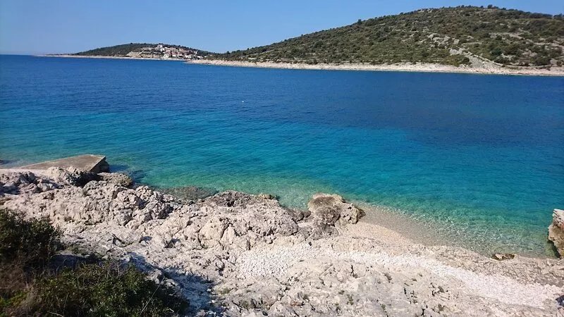 Luxury villa by the sea, private pool, airport 30 min.12 pers. Sea view, garden