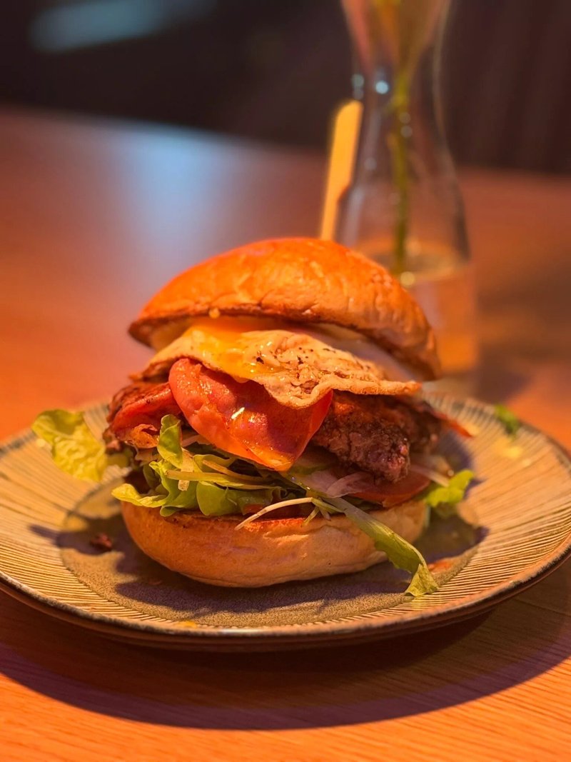 Michis Bistro & Burger