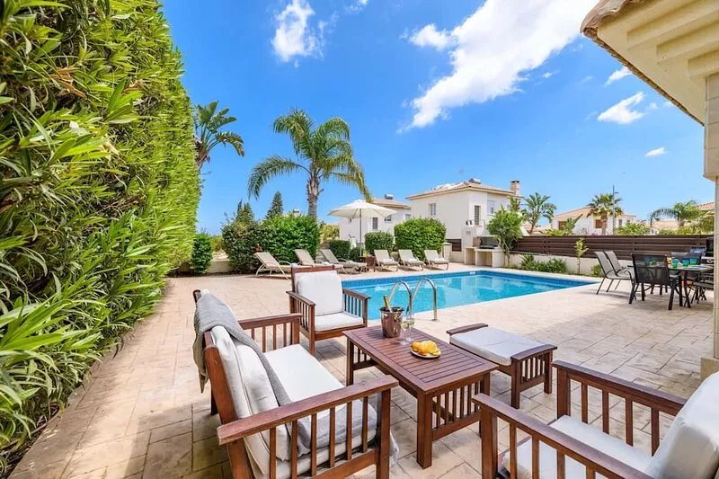 Villa Alexander - A beautiful 3 bedroom & family friendly villa