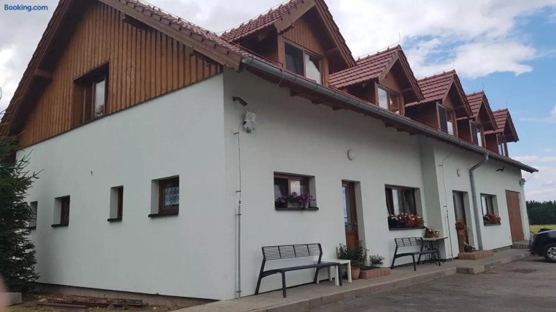 Na Samote U Lesa - Rasovna