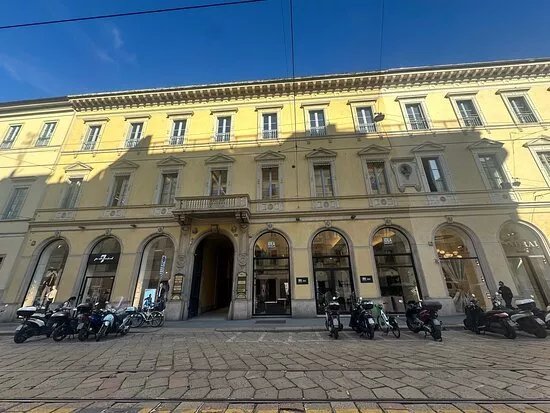 Palazzo Via Manzoni 43-45