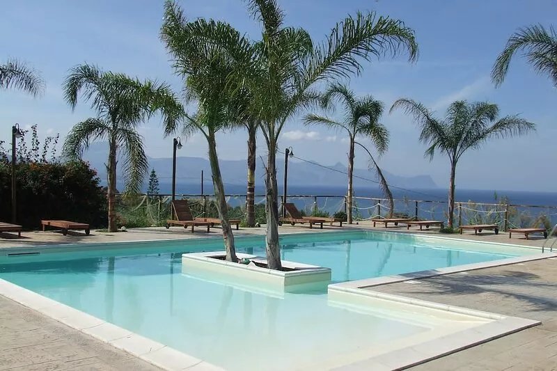 Apartment in residence, with 2 bedrooms - sea view