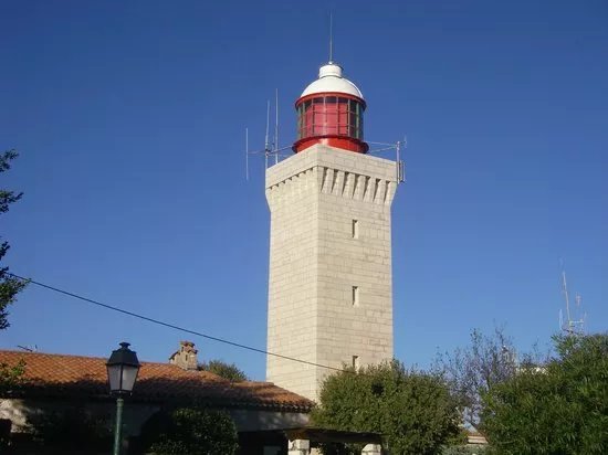 Garoupe Lighthouse (Phare de la Garoupe)