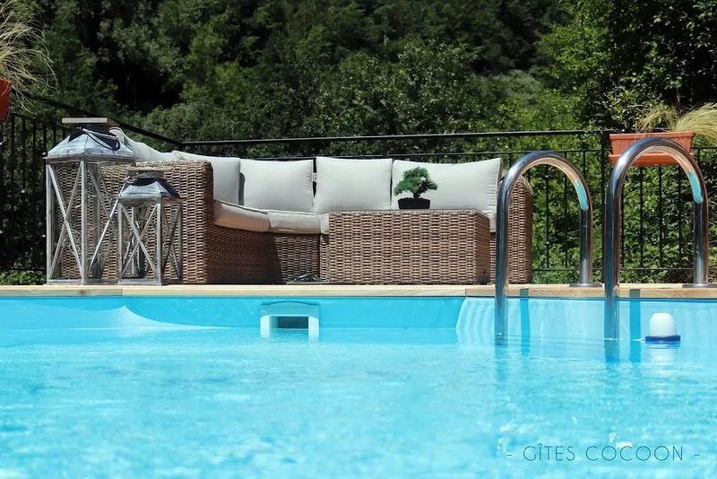 La Maisonnette: Charming cottages in Aveyron, in the heart of the Lot valley.