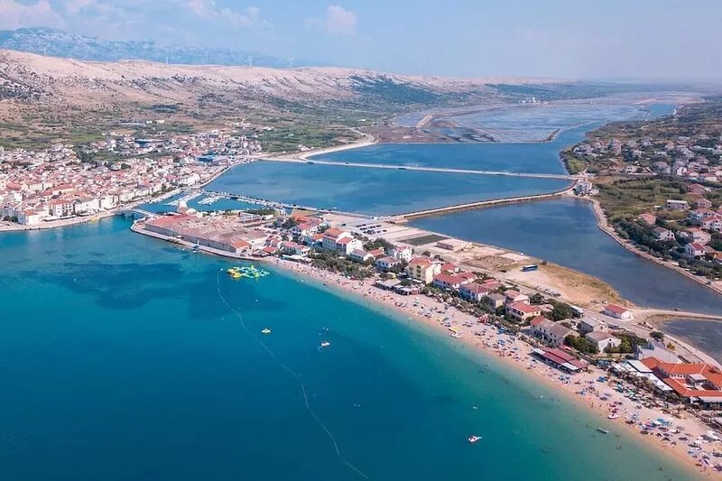 Three bedroom apartment with terrace and sea view Pag (A-6412-d)