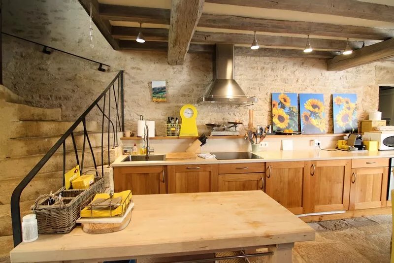 Stone house from 17th c. seen on "House Hunters International Renovations"