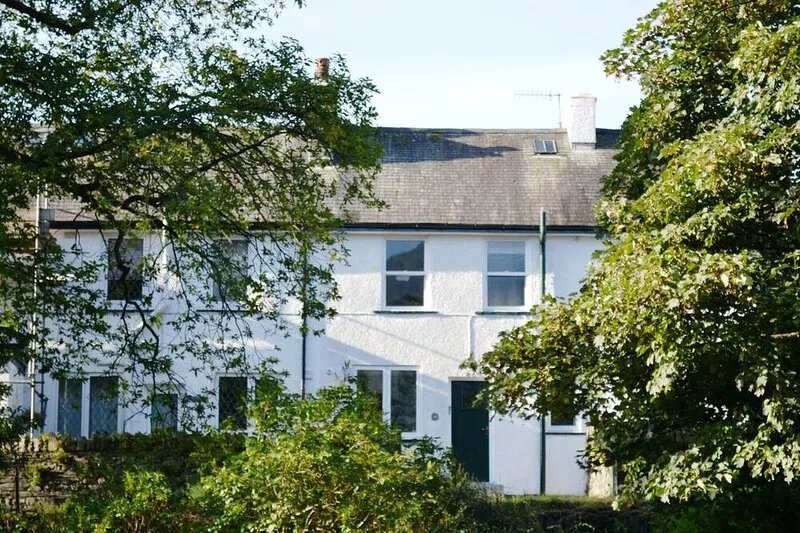 Fully modernised Lakeland cottage with private parking.