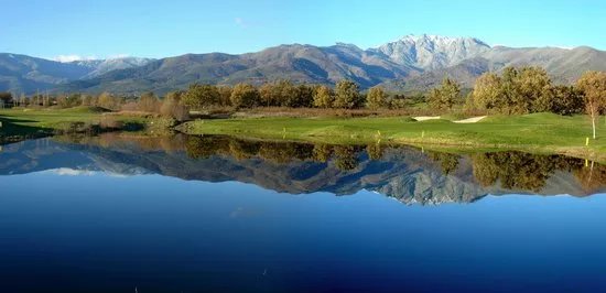 Campo De Golf De Candeleda