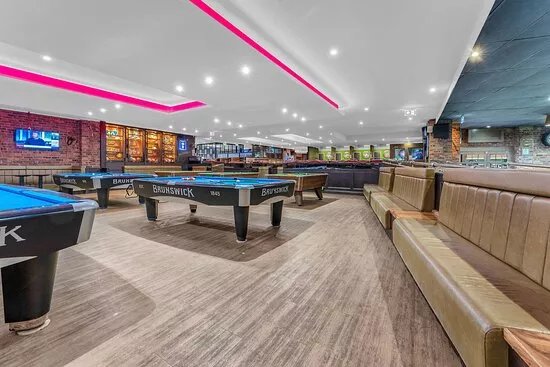 The Ball Room Sports Bar & Pool Hall (Meadowbank)