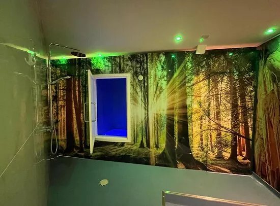 Sli Beatha Float House