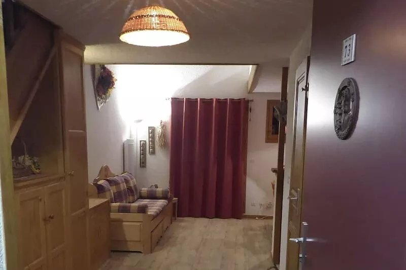 Apartment in 4-storey chalet building