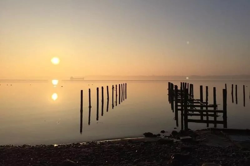 Family-friendly holiday home with a panoramic view of the Aabenraa Fjord
