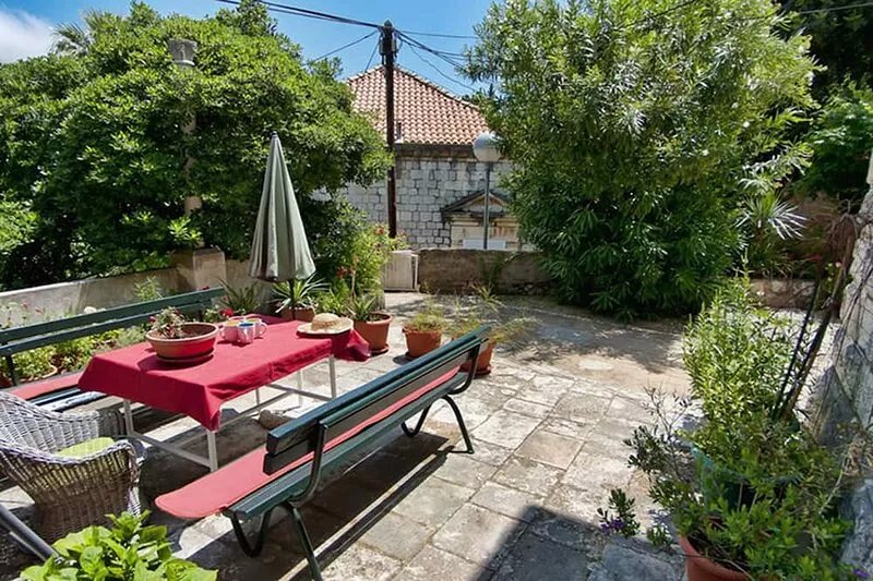 Dubrovnik Park Gradac - with garden next to Old Town
