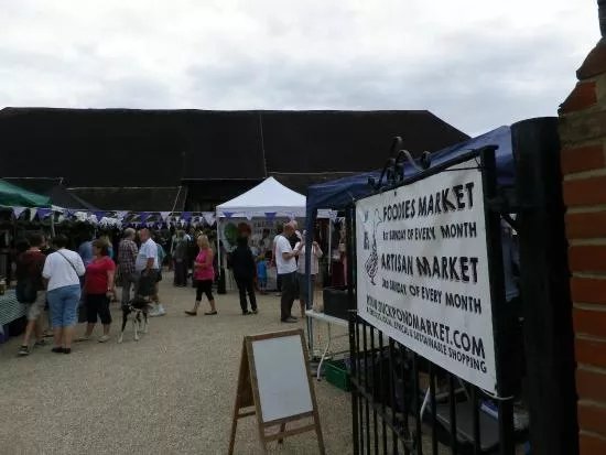 Duck Pond Market