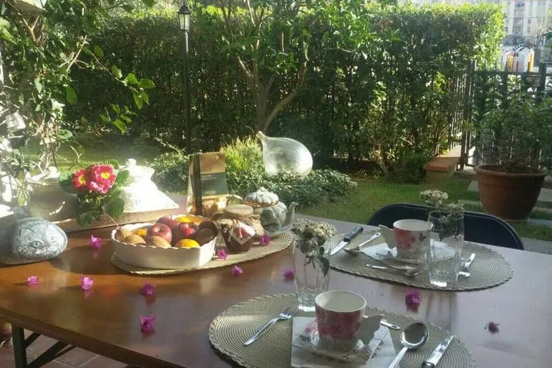 "Il nido di Giò" elegant apartment on the ground floor with private garden