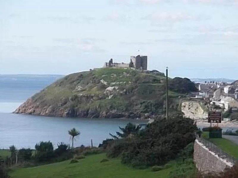 4 Star, Three Bed Luxury Holiday Cottage With Hot Tub And Woodburning Stove