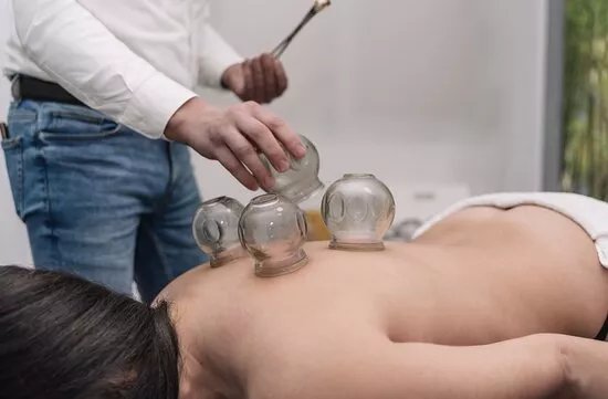 Pauquiroma, Masajes, Acupuntura
